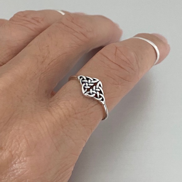 Sterling Silver Small Celtic Ring, Knot Ring, Silver Rings, Endless Knots - Picture 6 of 8